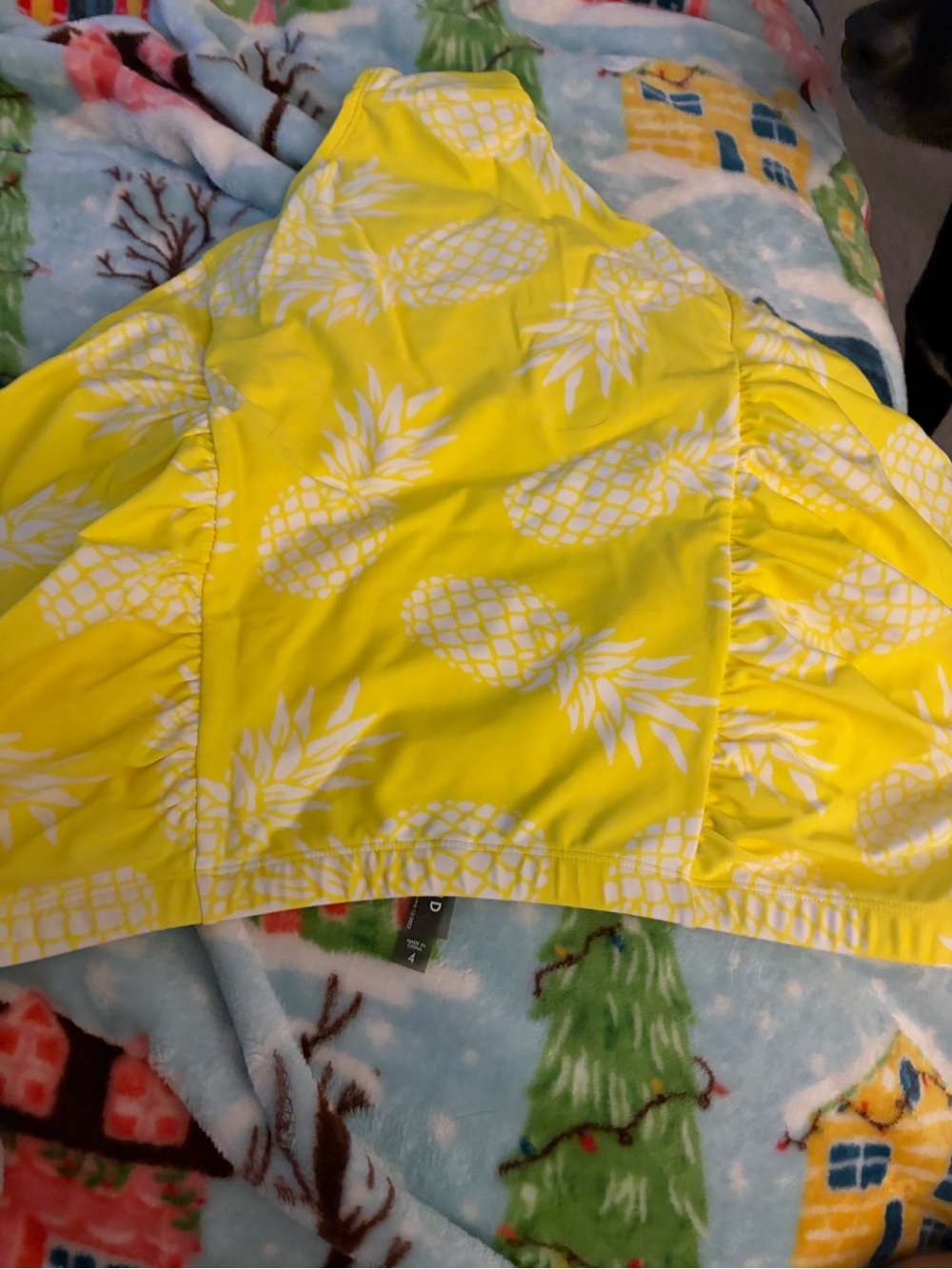 Torrid Women’s Yellow Pineapple Ruched Swim Bottoms - Picture 3 of 3